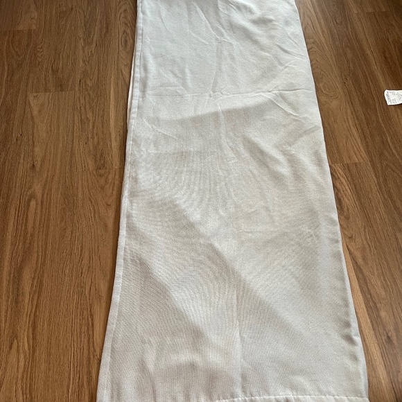 threshold linen aruba gray blackout curtain 50"W x 84"L - Picture 4 of 10